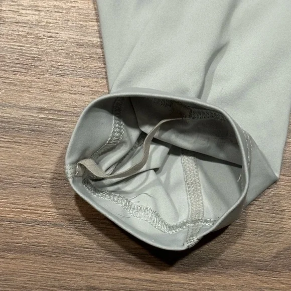 Simms Sun Hoodie in Gray Size Large - Picture 6 of 13